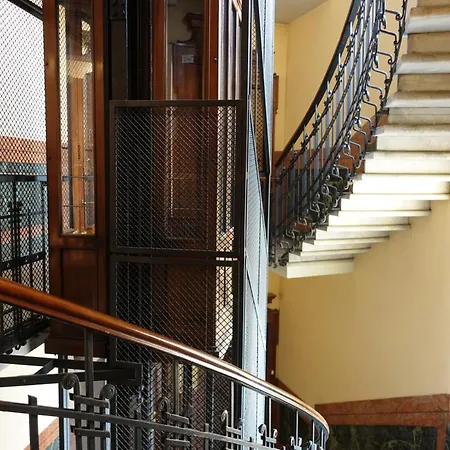 In Historic Building- Porta Venezia Appartamento Milano