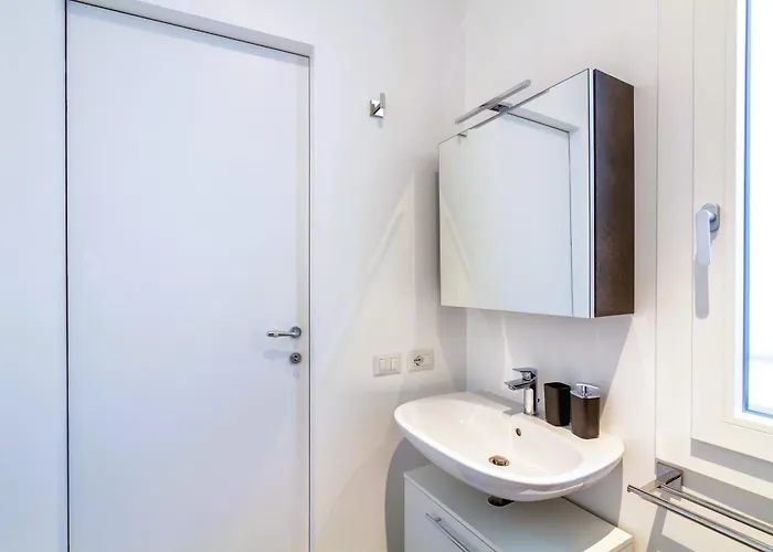 In Historic Building- Porta Venezia *