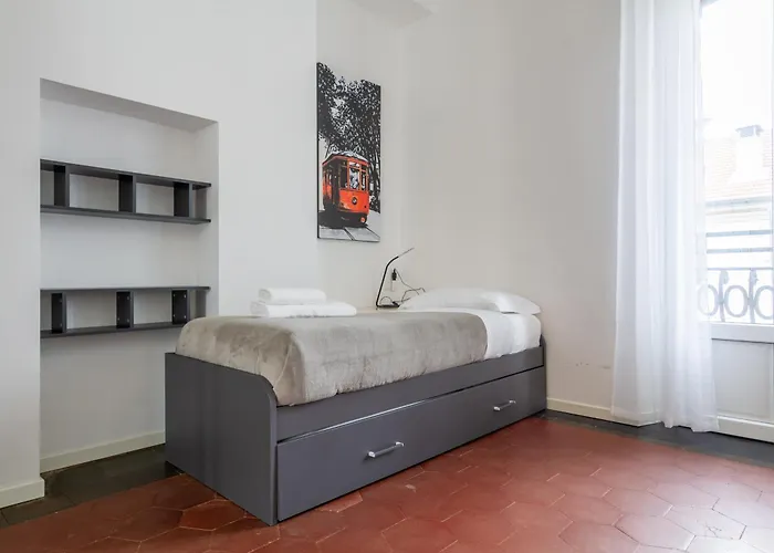 In Historic Building- Porta Venezia * Milaan